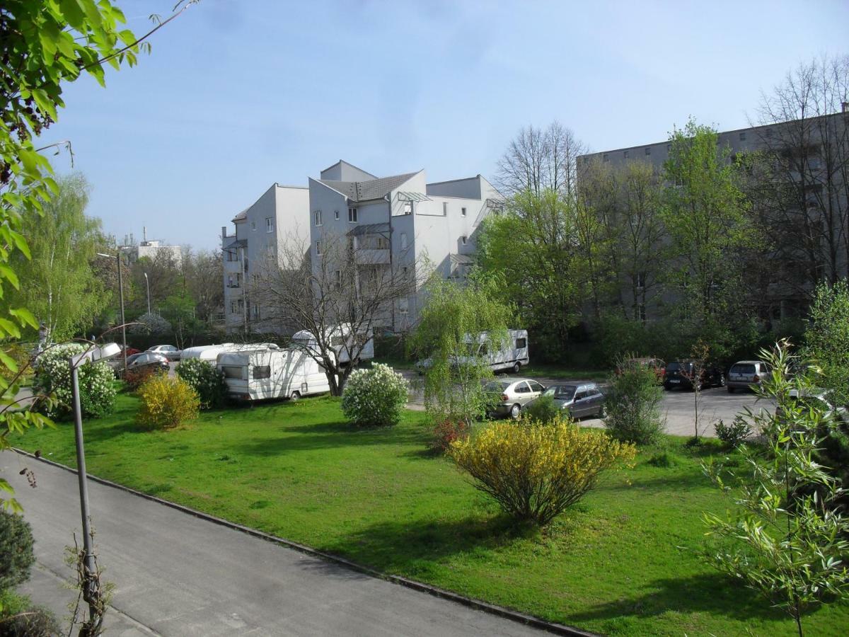 Ambiente In Karlsruhe City Extérieur photo